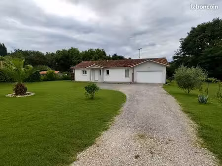 maison récente de plain-pied – 3 chambres – terrain clos 1 680 m² – garage 40 m²
