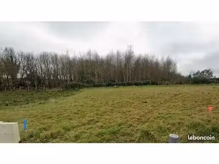 terrain 401 m² blain