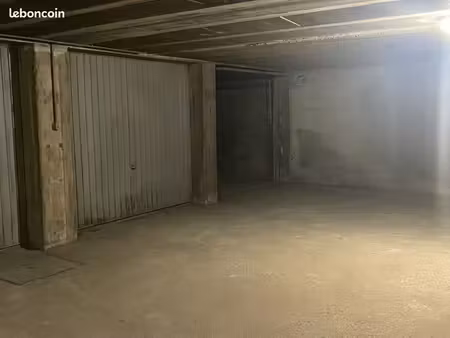 box dans résidence face gare