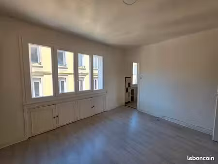 appartement 3 pièces 55 m²