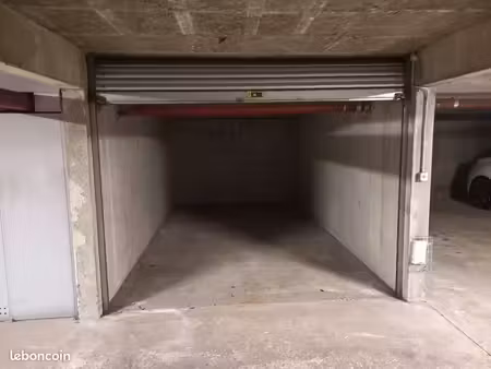 garage/ box rue paul bellamy