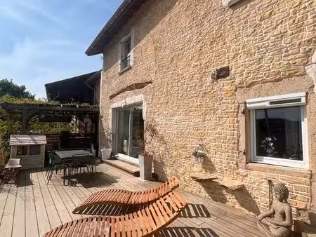 ancienne grange de caractère entièrement rénovée – 142 m² – grande pièce de vie – terrasse