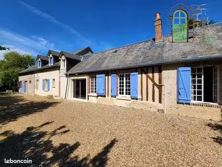maison 8 pièces 270 m²