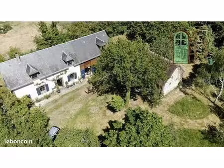 maison 8 pièces 148 m²