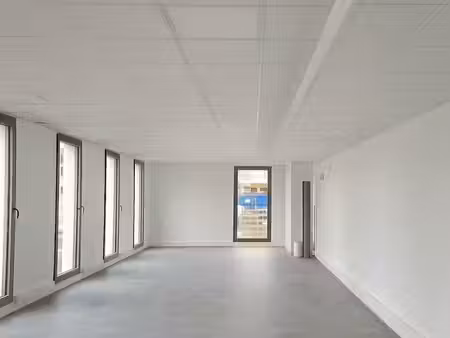 bureau 100 m²