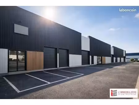 local d'activité 223 m²