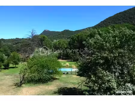 propriété 7 pièces 230 m²