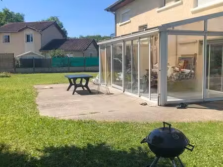 – grande maison de 200 m² avec jardin de 600 m² – emplacement idéal à tignieu-jameyzieu