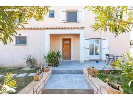 villa 7 pièces 195 m²