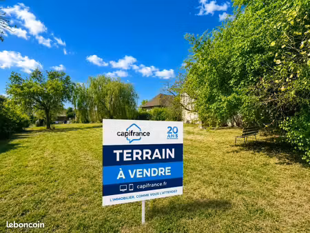 terrain 1 020 m² ouches