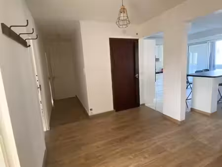 appartement 4 pièces avec parking et garage
