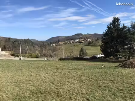 terrain à bâtir de 950 m² à saint-paul-en-cornillon (42)