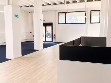 inconnu 400 m² saint-étienne