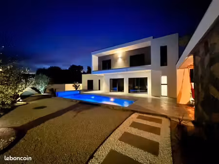 saint-gély-du-fesc – villa contemporaine d’exception avec piscine et pool house
