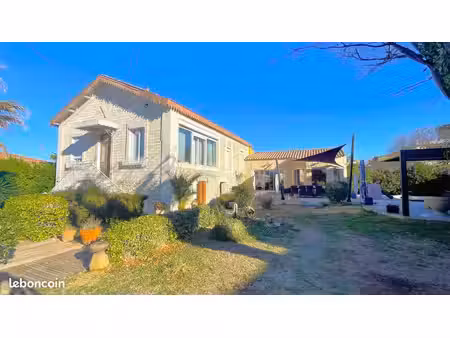 villa 6 pièces 200 m²