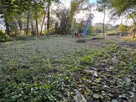 vends terrain de loisir en bord de rivière+forêt