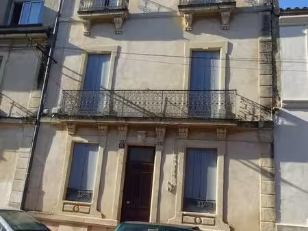 maison a renover  12 pièces arceaux
