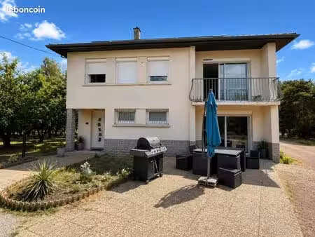 maison 6 pièces 140 m²