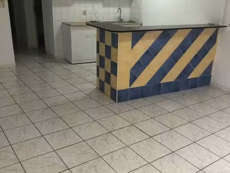 a louer studio à serignan