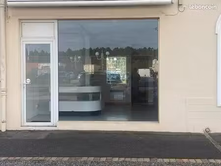 local commercial 60 m²