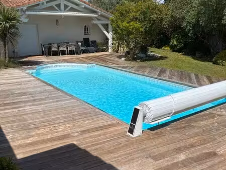 maison a louer de standing avec piscine