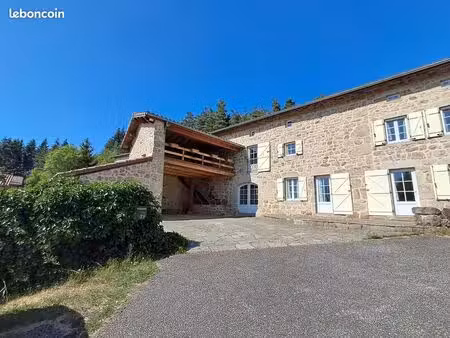 ferme 4 pièces 135 m²