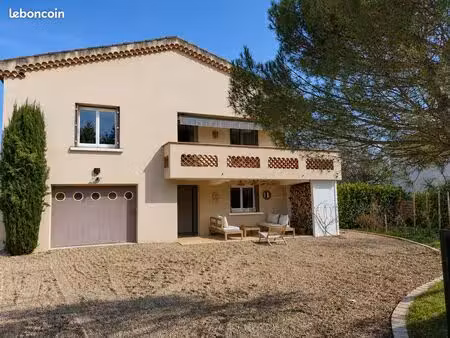 maison 125m² renovée montrond les bains
