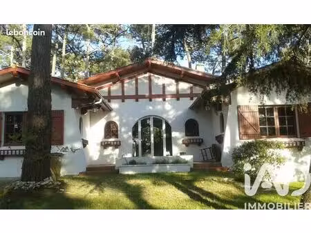 villa 7 pièces 139 m²