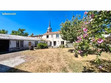 maison 8 pièces 144 m²
