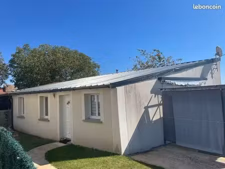 vends maison avec jardin