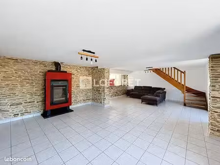 longère 6 pièces 145 m²