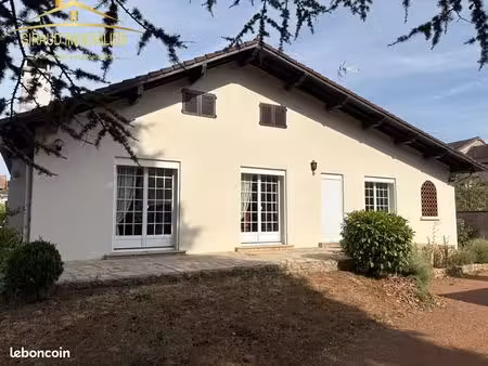 propriété 6 pièces 154 m²