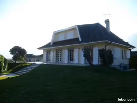 villa 6 pièces 152 m²