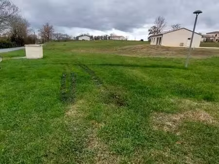 terrain 1 747 m² doudrac