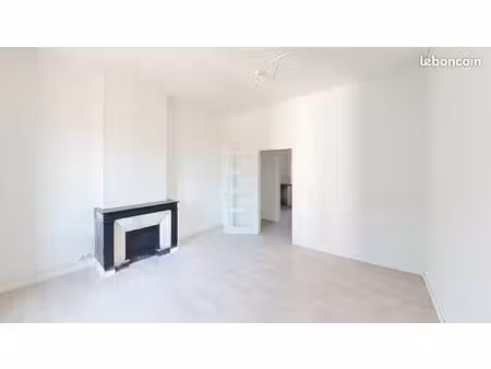 appartement 3 pièces 60 m²