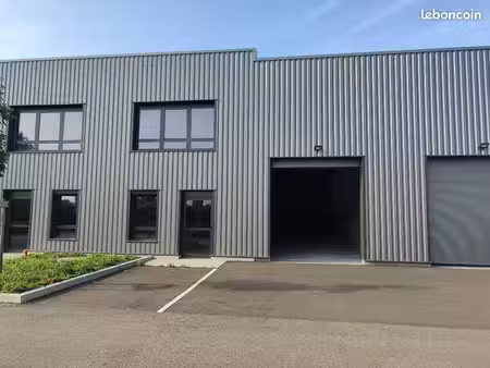 local d'activite 218 m² bourgoin jallieu