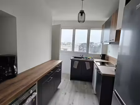 ? appartement familial t5 avec balcon – 81 m² – orléans sud  tram au pied