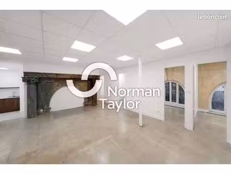 bureaux 152 m²