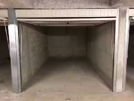 garage à louer