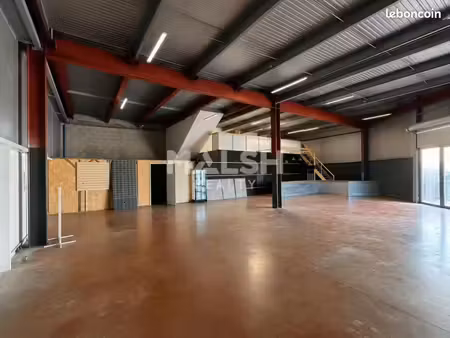 local commercial 290 m²