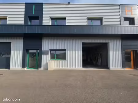 local commercial 204 m²