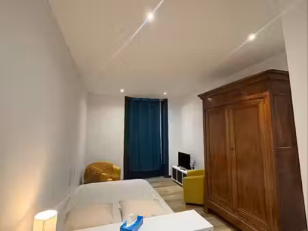 app. f1 bis (40 m2) meublé