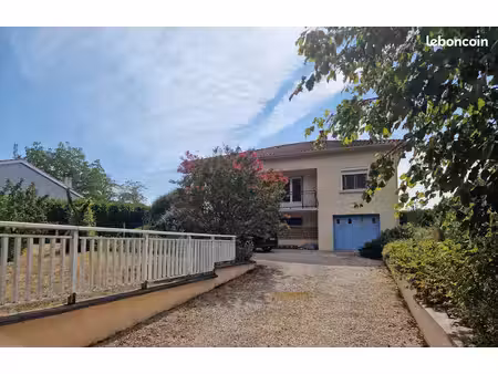 appartement 8 pièces 140 m²