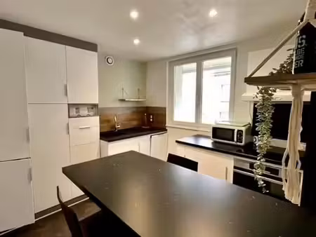 t2 meublée et sécurisé - appartement 38m2 - châteaucreux