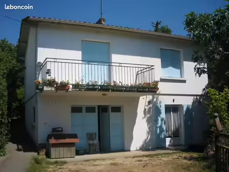 maison  jardin et piscine