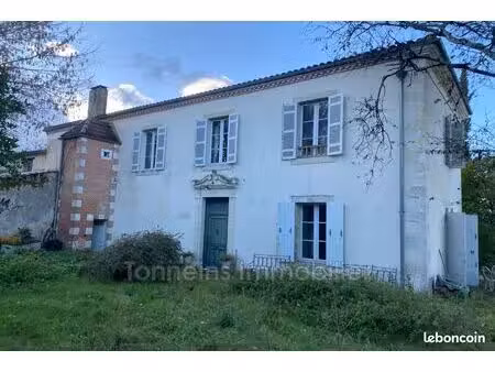 maison 6 pièces 236 m²