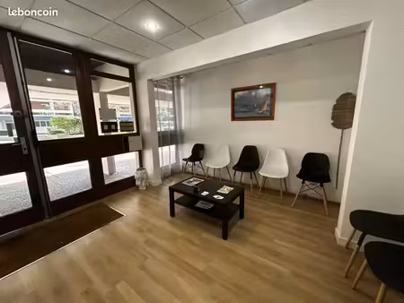 location bureau 12 m² – quartier doutre/saint-nicolas  angers – mardi  vendredi  samedi