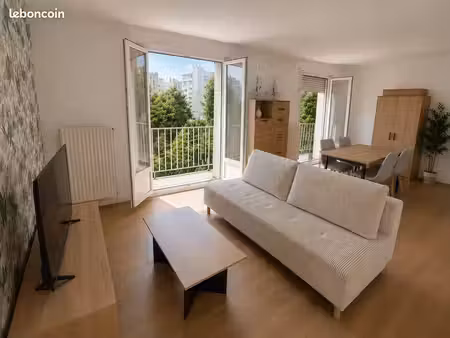 t2 bis meublé 49 m² – parking – balcon – quartier madeleine – orléans
