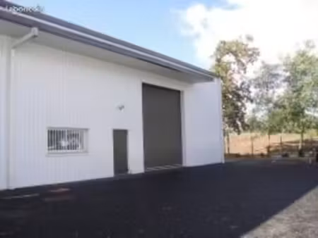 local d'activité 310 m² avec bureaux -acces camions— eysines — accès rocade immédiat