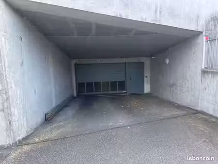 place de parking en souterrain